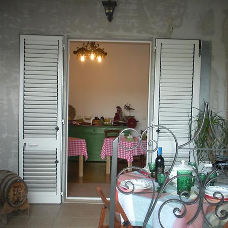 B&B Brezza Marina Сан-Бенедетто-дель-Тронто Экстерьер фото